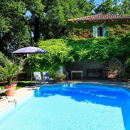 Sleeps 12 Lauzerte