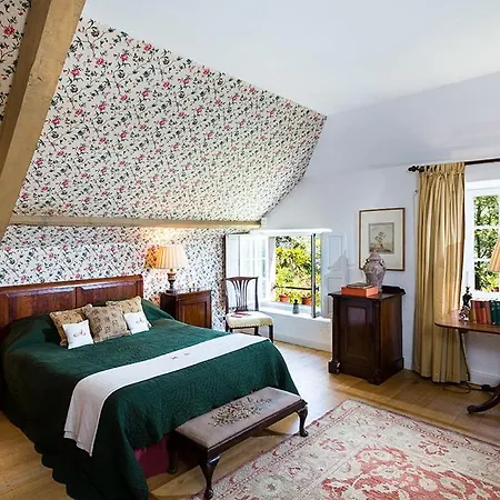 Vila Sleeps 12 *