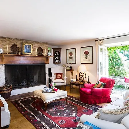 Sleeps 12 Vila *