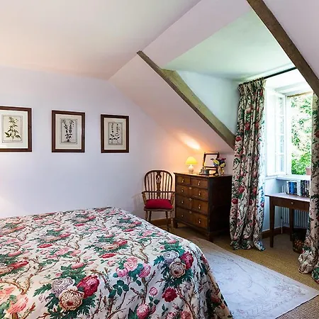 Sleeps 12
